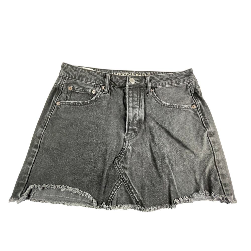 American Eagle Outfitter Skirt Womens 6 (US) Black Denim Mini Frayed Hem Pockets